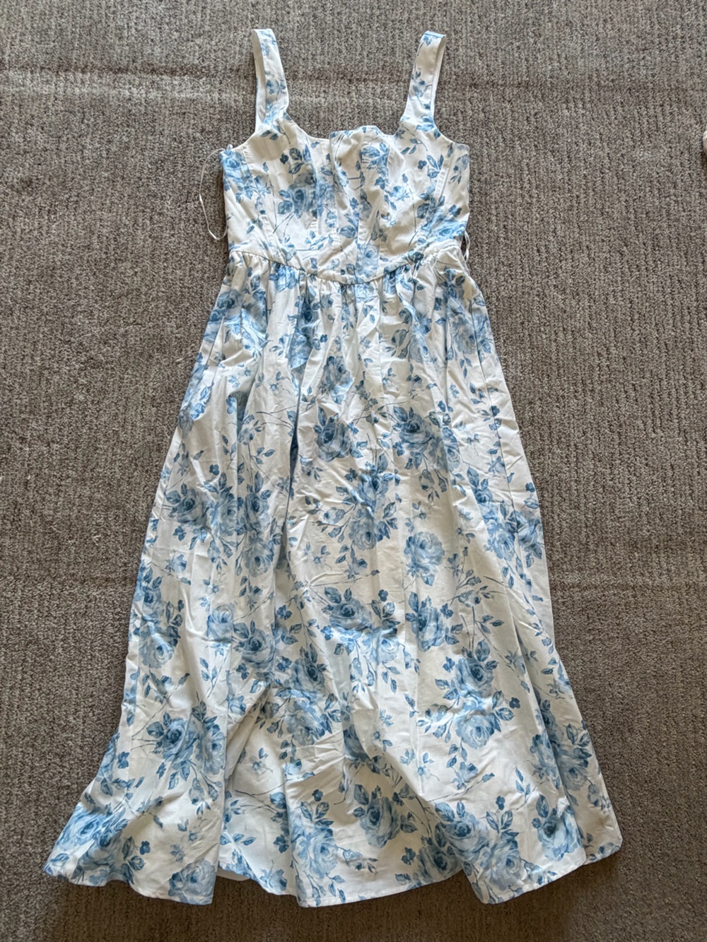 Wayf - Floral Print Cotton dress— Blue/White